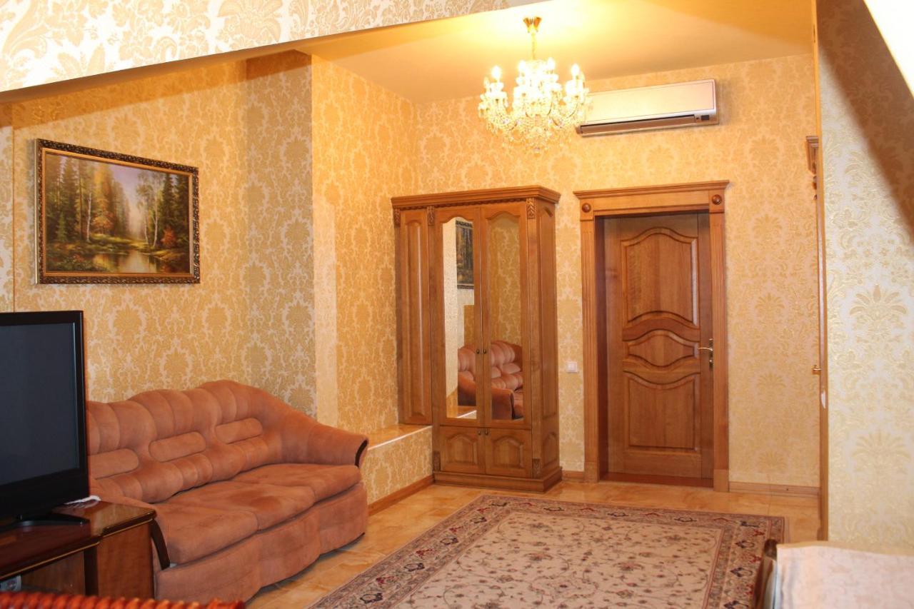Ceasar Hotel Mykolaiv Exterior photo