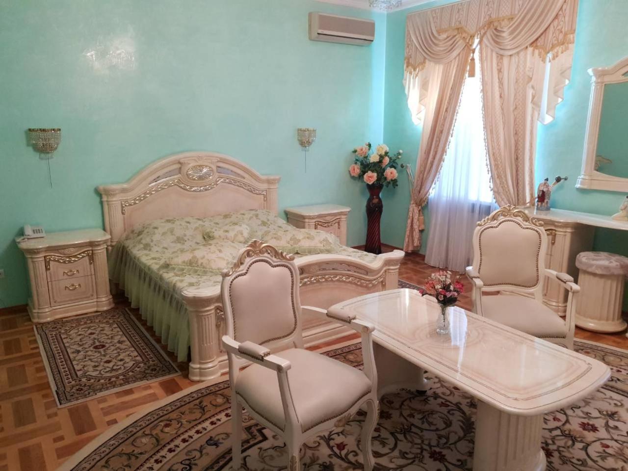 Ceasar Hotel Mykolaiv Exterior photo